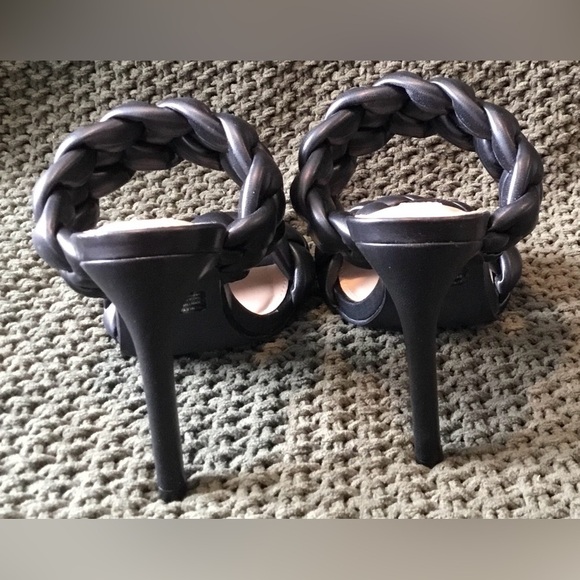 NWOT Steve Madden Women’s Black Kenley Chunky Braided Open-Toe Heels; Size 6 - Picture 4 of 7